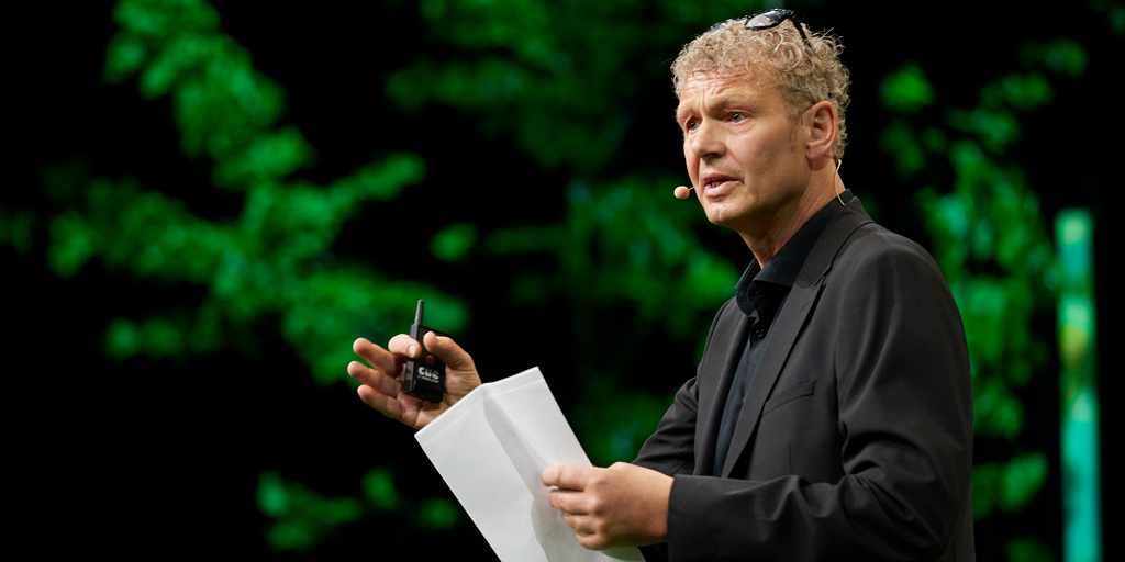 4 crucial business dimensions for the communications advisor