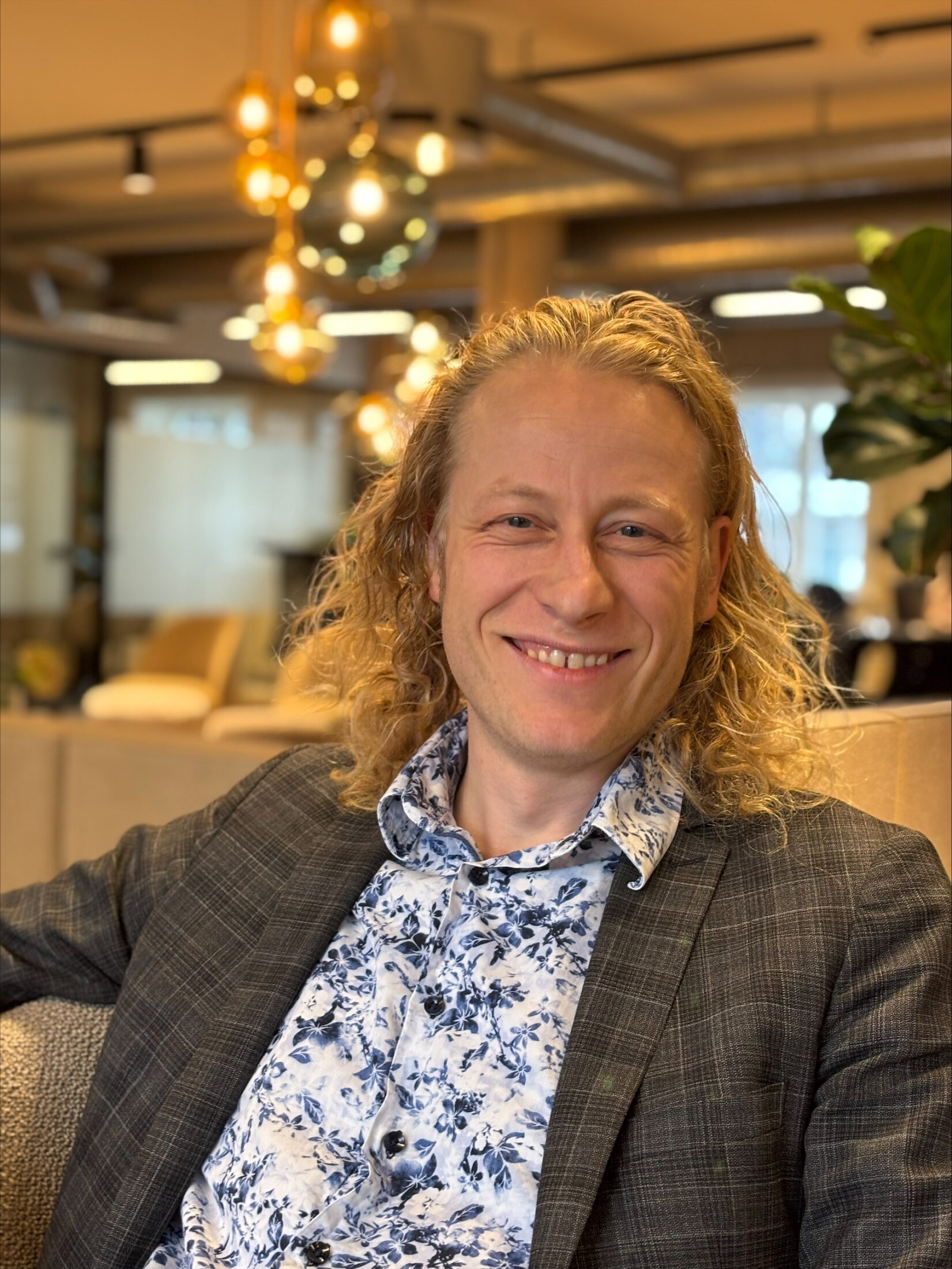 Jakob Hauge er ekspert i at kombinere kunstig intelligens med CSRD-rapportering